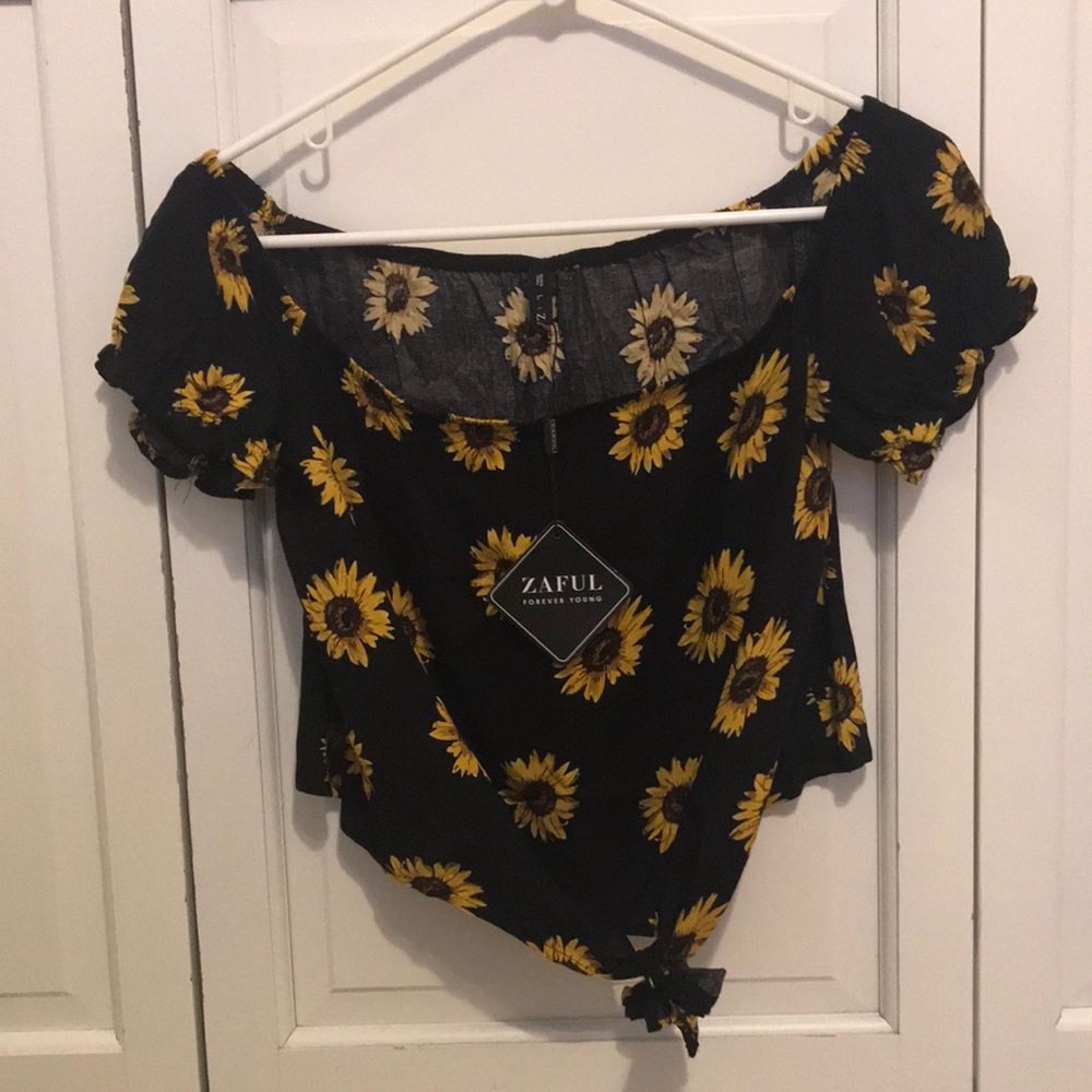 Zaful off the shoulder sunflower tank